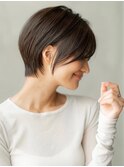 グレージュカラーショートフルバンク似合わせカットイメチェン