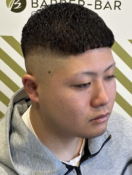 バーバーバー 千葉(BARBER-BAR) 濡れパンスキンフェード【千葉駅徒歩3分】