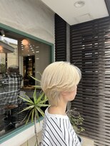 モップス 金沢文庫店(MOPS)&nbsp;ホワイトカラー【ブリーチ／ハイライト／ハイトーン／】