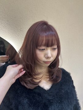 ジーナ センター北(Zina) ミディアムハイレイヤー×ピンクベージュ