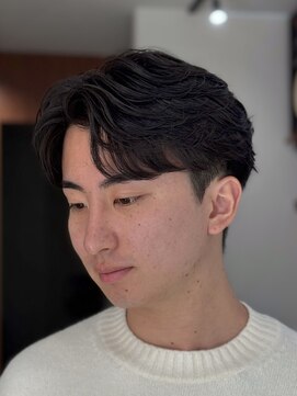 カウンター(COUNTER) メンズセンターパート／フェザーパーマ　【初回　11500円】