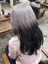 メゾン 心斎橋店(Maison) ホワイトシルバー×ブラック