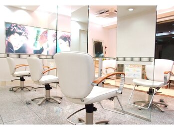 HAIR PLAZA AERBEN　八尾店【ヘアープラザ　アーベン】