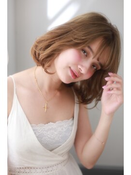 ネオリーブアイム 横浜西口店(Neolive aim) Neolive aim ハイトーンベージュのワンカールボブ　２