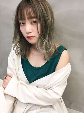 スー 渋谷(suu) 【SUN】オリーブベージュ  くびれセミディ