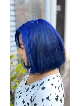 ゾーマ(ZOUMA) 【ケアブリーチ】ブルー　ボブ　派手髪【高発色】