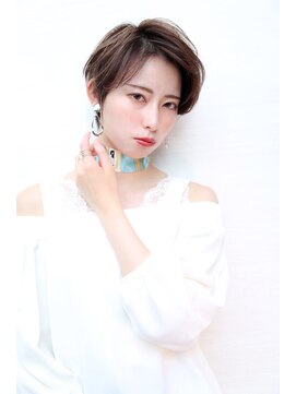 エルサ(Elsa) 【Elsa元町・三宮】ハンサムショート×ハイライト