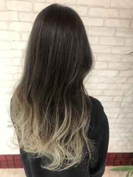 ビス ヘア アンド ビューティー 西新井店(Vis Hair＆Beauty) ハイライト/グラデーション/ブリーチ/ミルクティー/ストレート