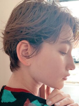 フランチェスカ(Francesca) 森ひまわり スキバサミを使わないショート