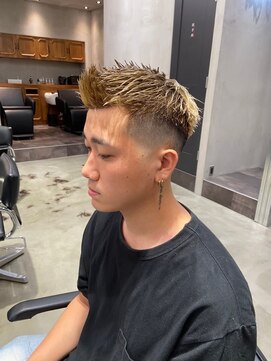 エフエム(FM) バーバー 刈り上げショート/アップバング/フェードカット