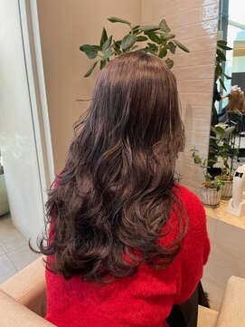 ステア ケース(stair case) 【NATASHA】ロング中盛りレイヤー