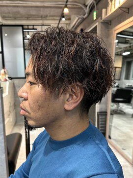 ルイス(L'wis) ツイストスパイラルパーマ/刈り上げマッシュ/サーフカール/30代