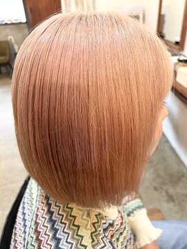 フランク 伊丹店(i's FRUNC) サーモンピンク×ボブ