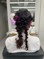 バルべス トーキョー(BARBES TOKYO)&nbsp;生花を使った編みおろしヘア【清板】