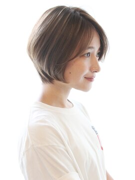 レウナ 外苑前(Reuna) ３０代４０代に人気ひし形ショートボブ