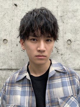 フィフス(fifth) フェザーマッシュ スパイラルパーマ ストリート△