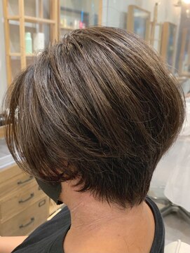 グラッシー センター北店(GLASSI) 【GLASSI】大人かわいい小顔ショート★デザインカラー★髪質改善