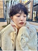 パーマショートボブ20代30代40代イヤリングカラー大人可愛い