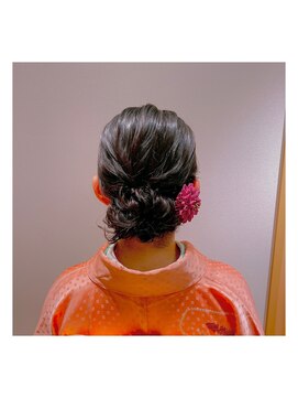 ハーティーモトヤワタ(hearty MOTOYAWATA) タイトシニヨン