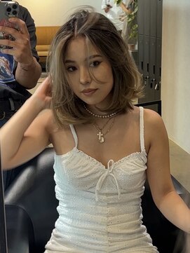 メリー オオサカ(Merly Osaka) 重ためボブにフェイスフレーミング×バレイヤージュ