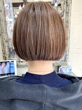 ラフ 立川(Laff) ショートボブ×ショコラアッシュ【束感/ヘルシースタイル/立川】