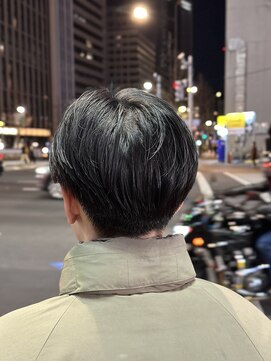 リバティシェアバーバー 銀座(LIBERTY SHARE BARBER) ナチュラルセンターパート<銀座><理容室>