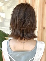 【赤みなし】グレージュカラーと外ハネボブ