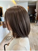横須賀ミディアムボブココアベージュミニボブグレージュカラー