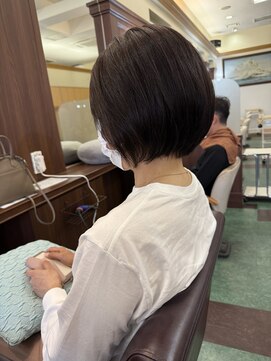 シャンプー ボーイ 宮崎柳丸店(SHAMPOO BOY) 前下がりショートボブ【宮崎市/柳丸町】