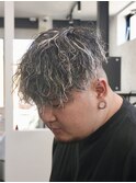 ハイトーンメッシュ×ツイストスパイラルマッシュハイライト