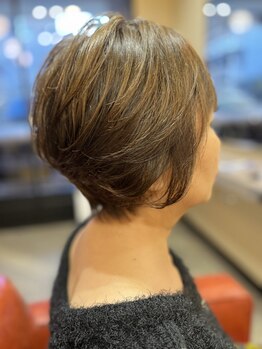 シシヘアー(SISIi HAIR)の写真/高いカット技術でまとまりのあるスタイルを実現!あなたの魅力を最大限に引き出すショートをご提案します◎