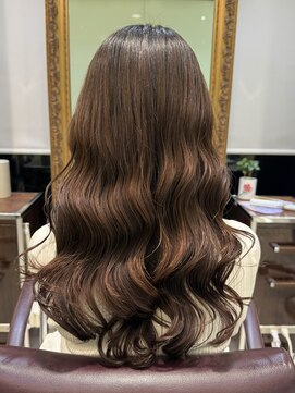 アメリ バイ アピッシュ(Amelie by apish) コテ巻き風パーマ韓国風パーマロングパーマ前髪パーマ