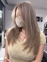 キング 枚方店(K!ng)&nbsp;レイヤーカット髪質改善ダブルカラーミルクティーブリーチ