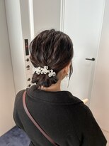 トリッカ シブヤ(TRICCA SHIBUYA)&nbsp;シニヨンヘアアレンジ/まとめ髪/アップスタイル/バレッタ