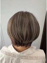 ミーツ 牧港店(mits)&nbsp;白髪ぼかしハイライト×グレー系
