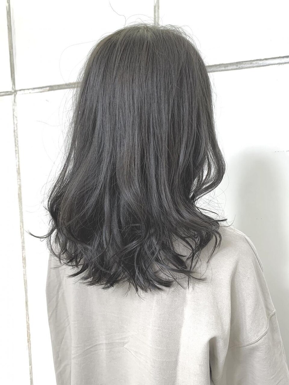 6 rokuダークグレー ベアトップ　完売品 6トーンダークグレージュミディレイヤーカール 市毛裕也：L075628606