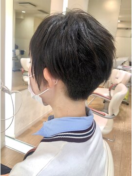 レンジシキチジョウジ (RENJISHI KICHIJOJI) 縮毛からのベリーショート【RENJISHI KICHIJOJI】