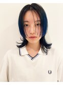 ブラックとブルーのコントラストが美しいコントラストカラー