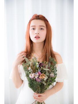 ナンバー エアロ 横浜(N° +aero) 20代30代40代50代ナチュラル小顔カットくすみカラー切りっぱなし