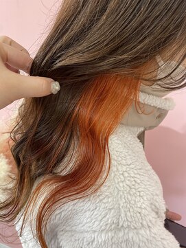 ミューズヌナ(muse nuna) インナーカラーオレンジ（ブリーチ1回）