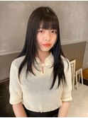 レイヤー　ロングヘア　アッシュグレー