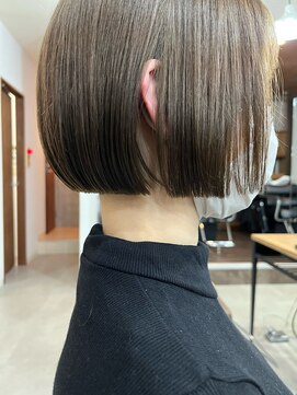 サクラ 岐阜(SAKURA) ボブ　ミニボブ　切りっぱなしボブ　岐阜