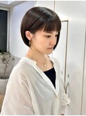 オン眉ワイドバング×ぱつっとミニボブ