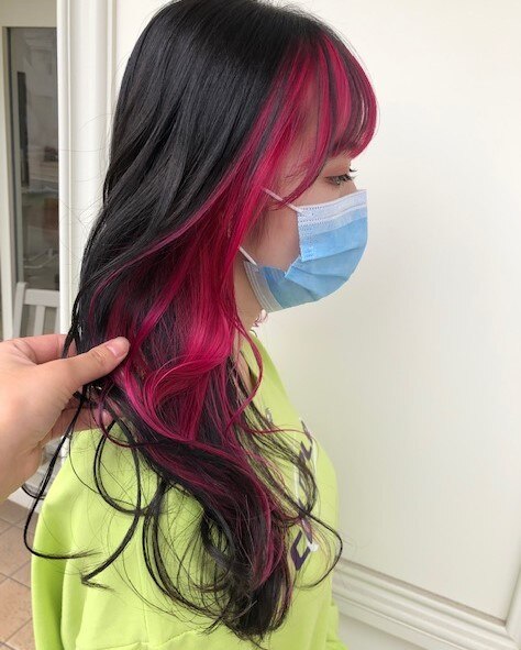 2026年冬】ハイトーン レッドの髪型・ヘアアレンジ｜人気順