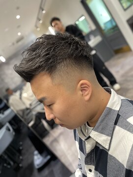 フランクスバーバーリベラルド 横浜(FRANK'S BARBER LIBERALD) MEN’S HAIR/ロースキンフェザーアップ