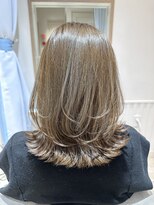 アコバイネオリーブ(aco by Neolive) 外ハネレイヤー×アッシュカラー