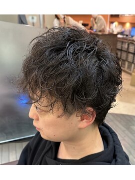 銀座マツナガ 浅草店 ウルフマッシュソフトスパイラルパーマツーブロック黒髪