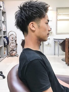 フレームプラス なんば駅前店(FRAME+) 【FRAME/メンズカット】ソフトツーブロックアップバング