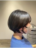 ショートボブ