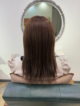 ビィーワンイースト(Be 1 EAST) ミディアムカット